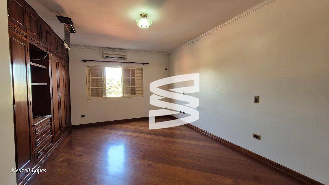 Casa à venda com 3 quartos, 224m² - Foto 34