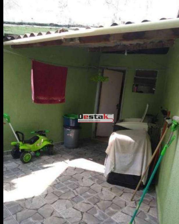 Sobrado à venda com 2 quartos, 120m² - Foto 3