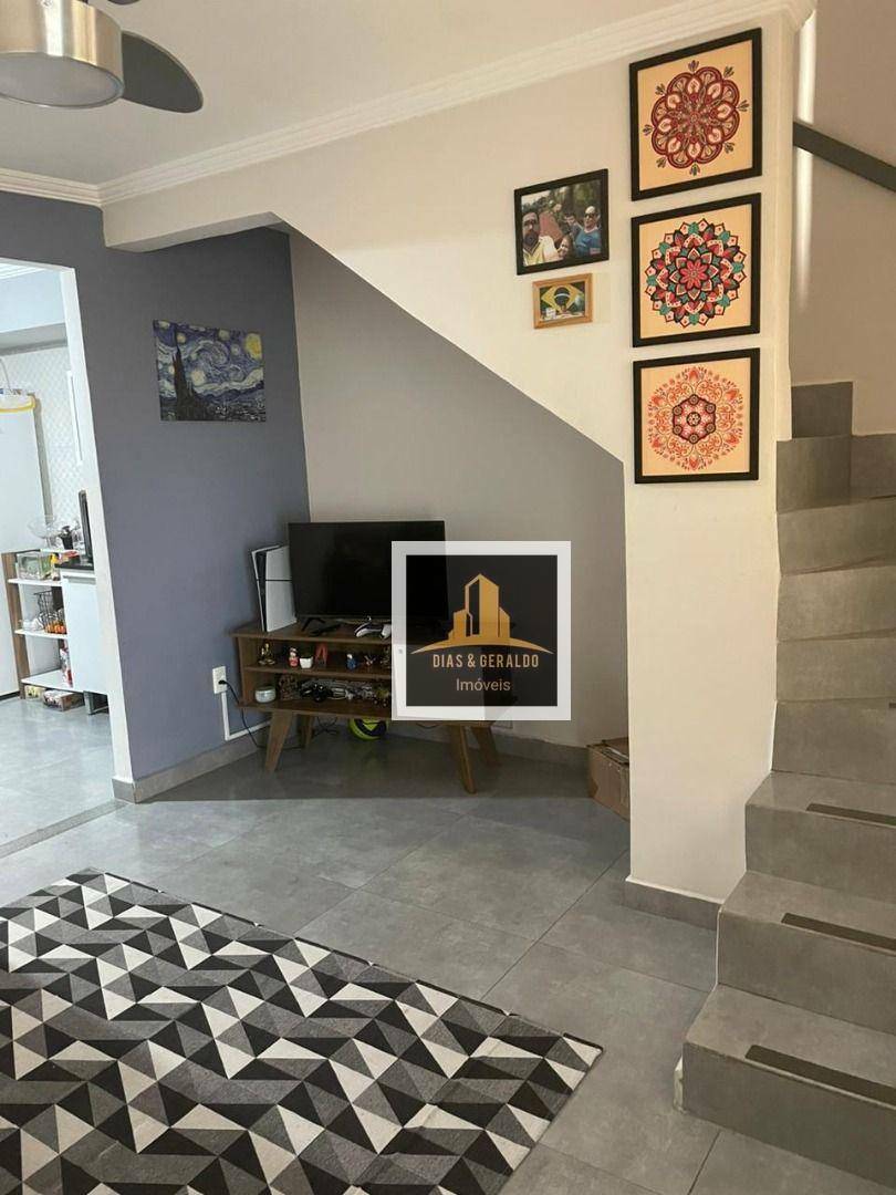 Sobrado, 2 quartos, 90 m² - Foto 1