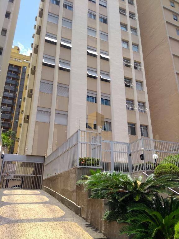 Apartamento à venda com 3 quartos, 144m² - Foto 1