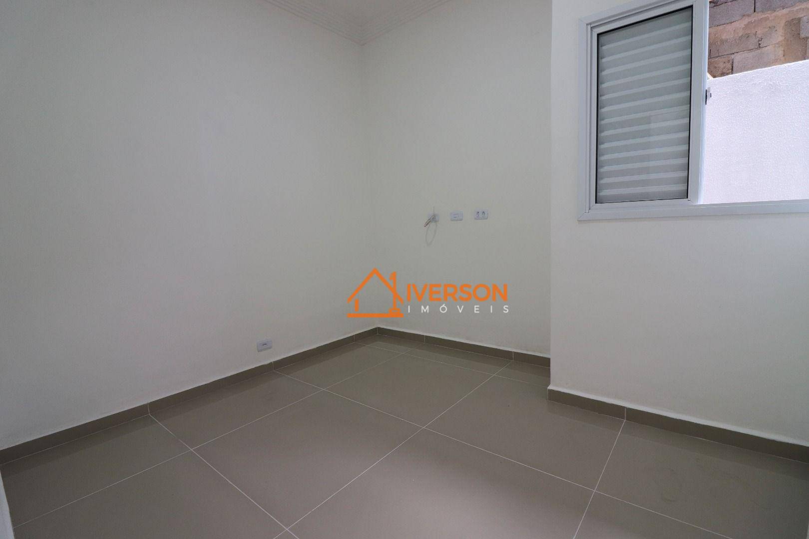 Casa à venda com 2 quartos, 70m² - Foto 15