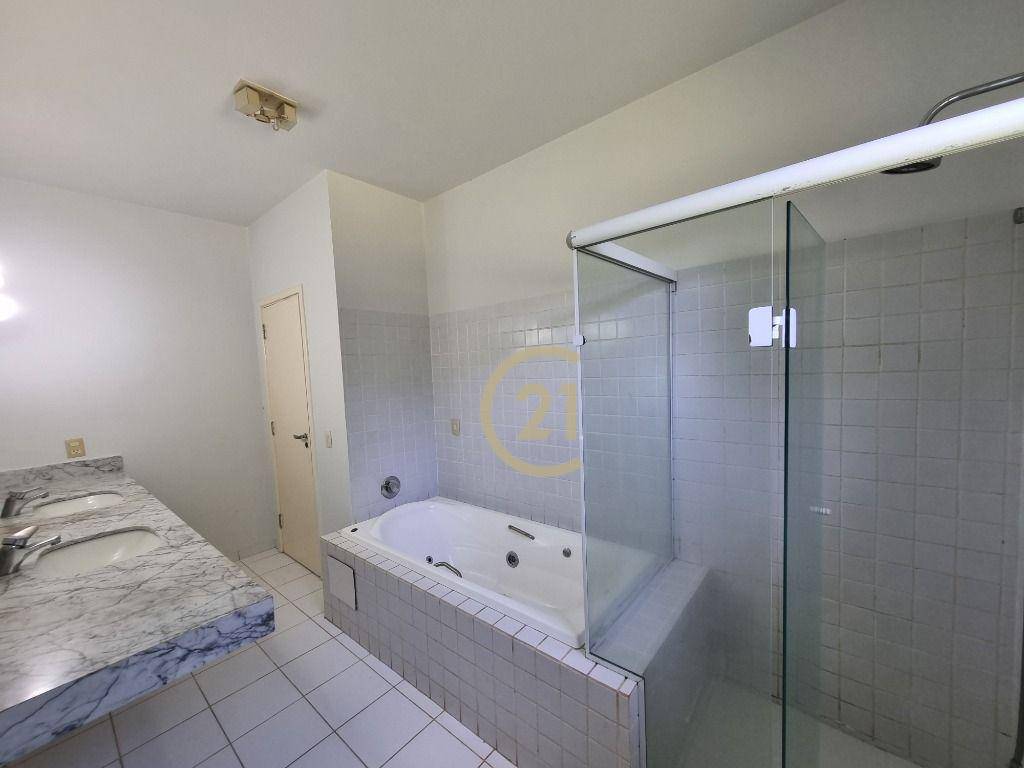 Casa de Condomínio à venda com 4 quartos, 450m² - Foto 25