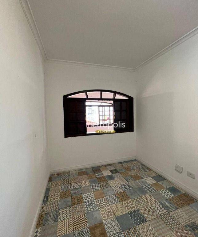 Casa à venda com 3 quartos, 241m² - Foto 24