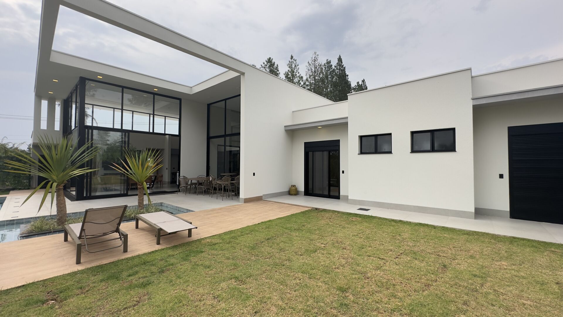 Casa à venda com 4 quartos, 435m² - Foto 4