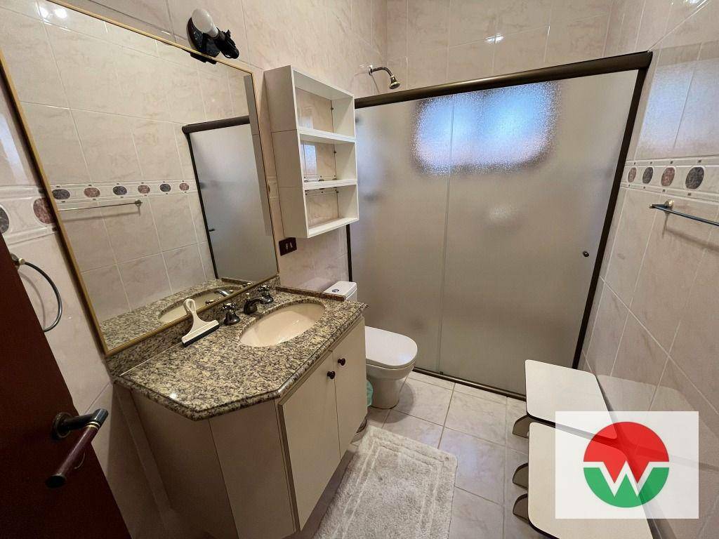 Casa de Condomínio à venda e aluguel com 5 quartos, 420m² - Foto 18