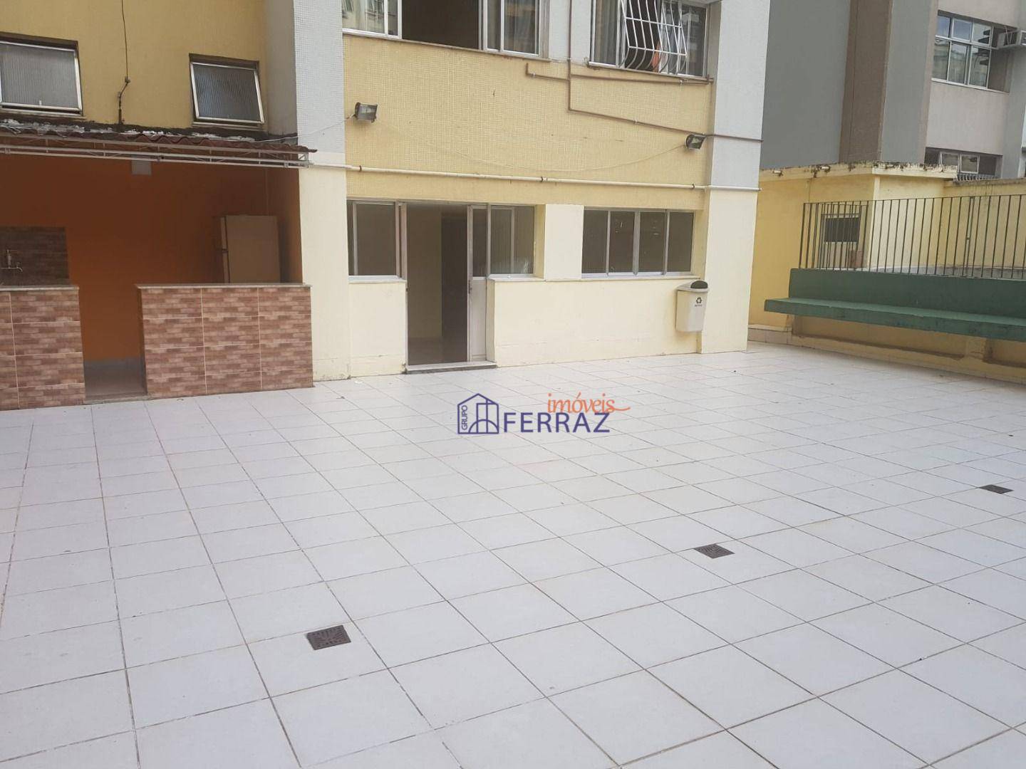 Apartamento à venda com 2 quartos, 83m² - Foto 32