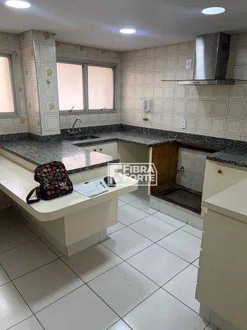 Apartamento à venda com 3 quartos, 159m² - Foto 12