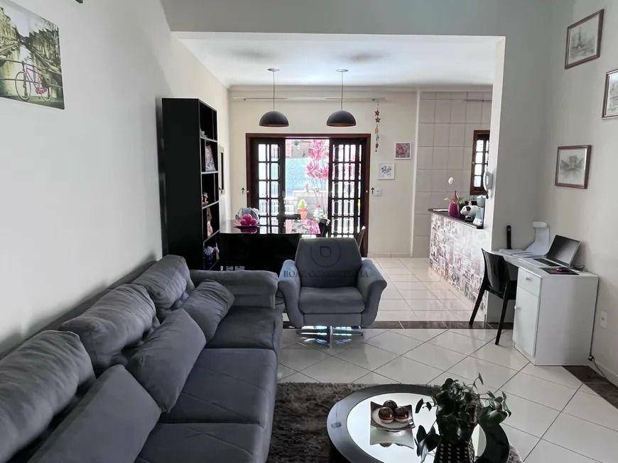 Casa à venda com 3 quartos, 228m² - Foto 25