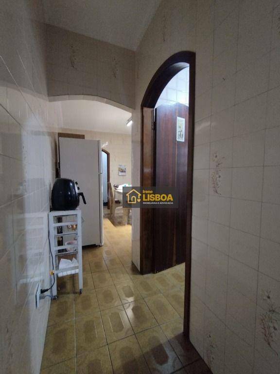 Casa à venda com 2 quartos, 125m² - Foto 14