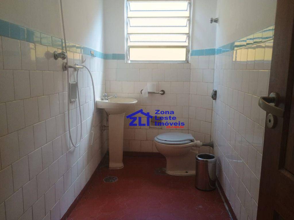 Casa para alugar com 2 quartos, 98m² - Foto 15