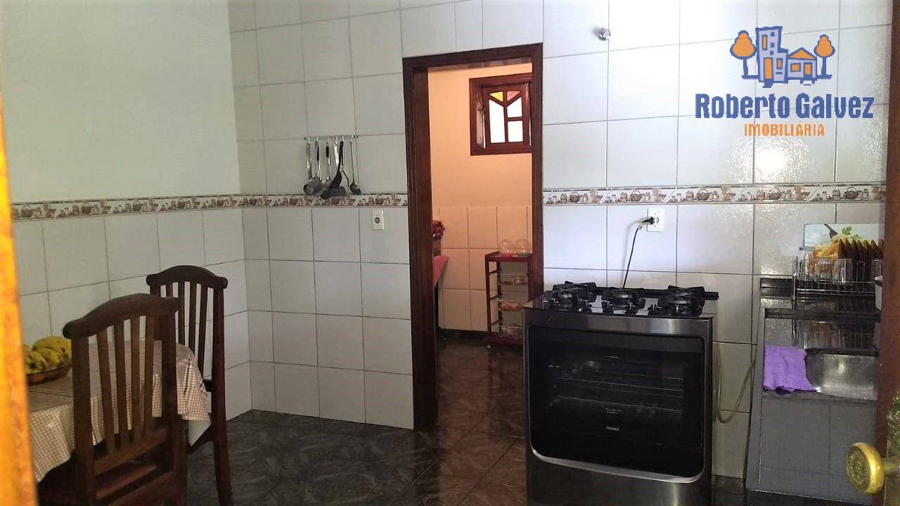 Casa à venda com 4 quartos, 380m² - Foto 6