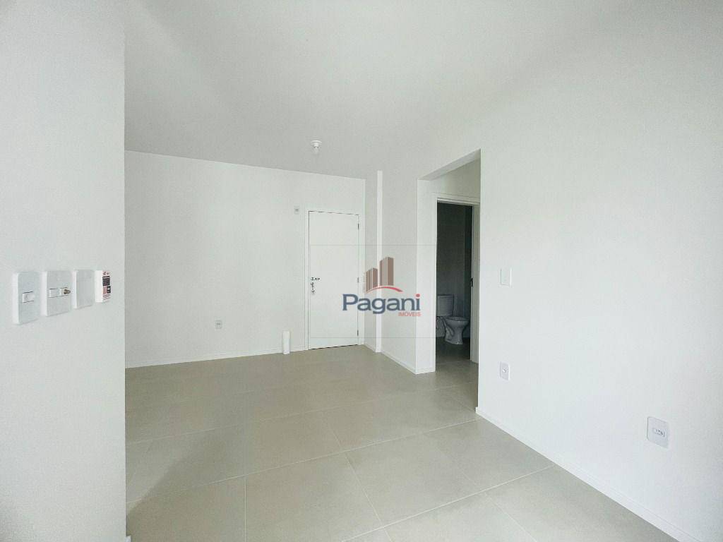 Apartamento à venda com 2 quartos, 55m² - Foto 13