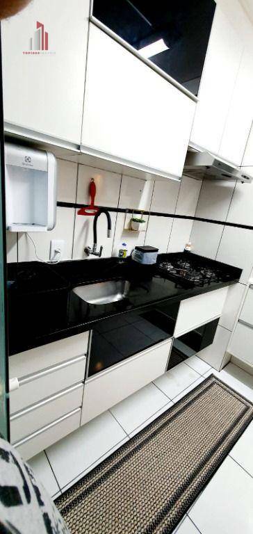 Apartamento à venda com 2 quartos, 64m² - Foto 8