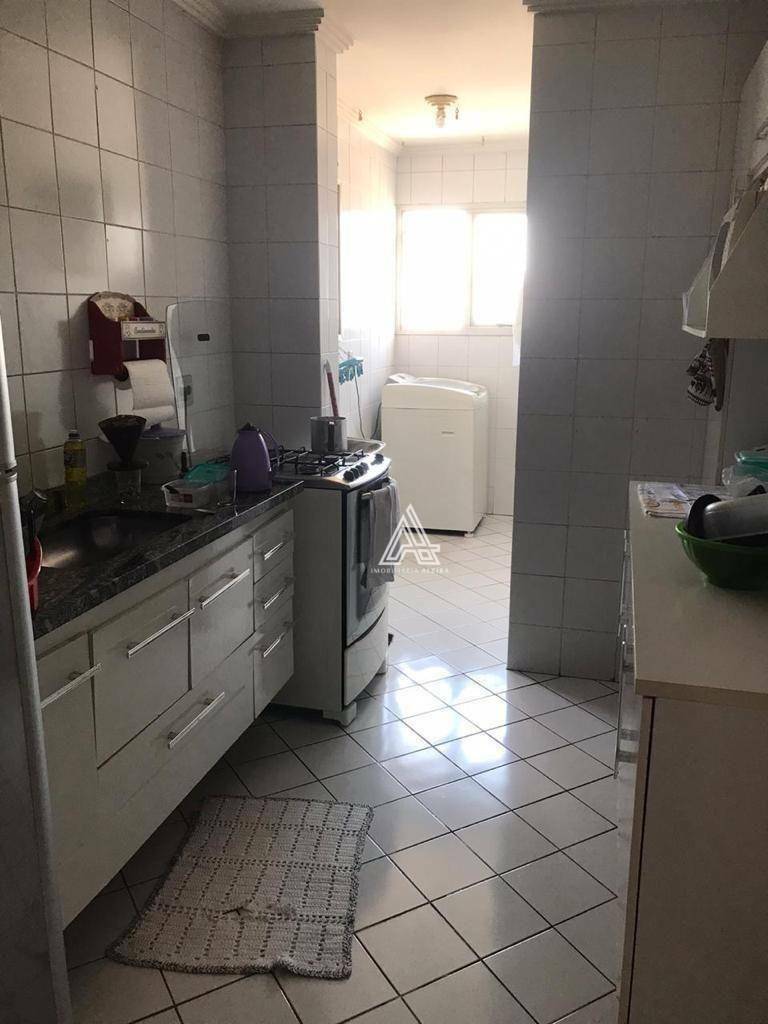 Apartamento à venda com 3 quartos, 80m² - Foto 6