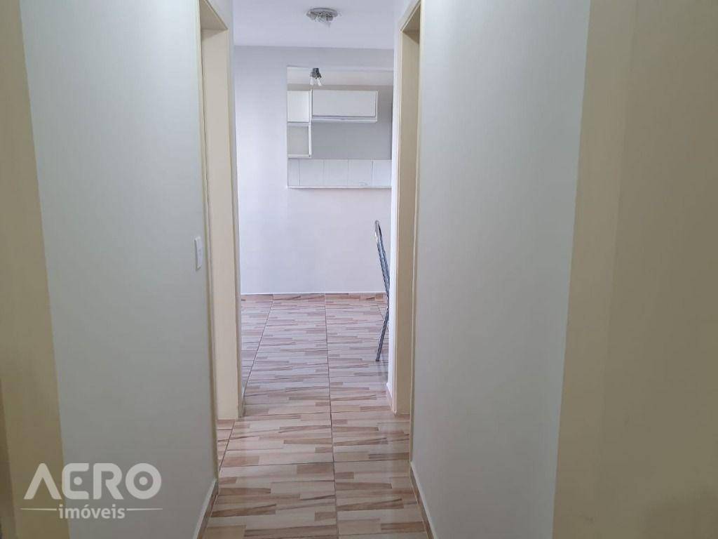 Apartamento para alugar com 2 quartos, 55m² - Foto 12