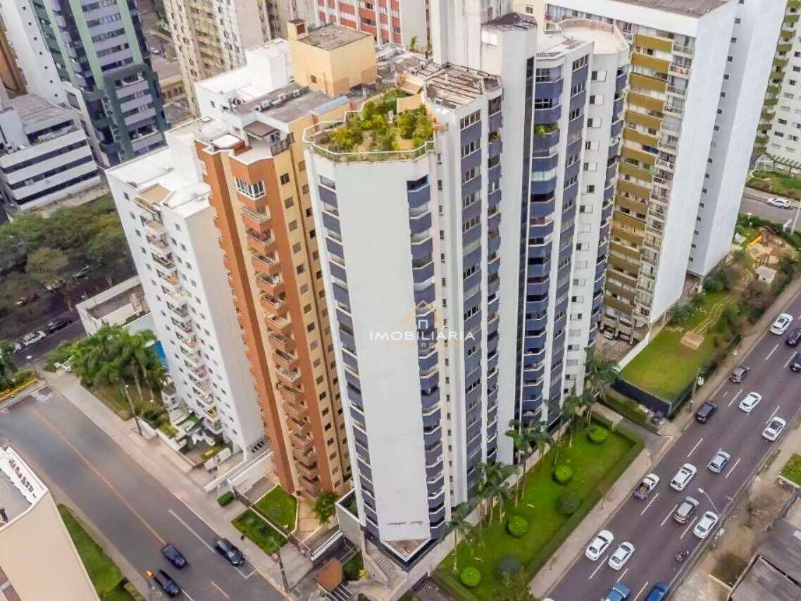 Apartamento à venda com 4 quartos, 230m² - Foto 2