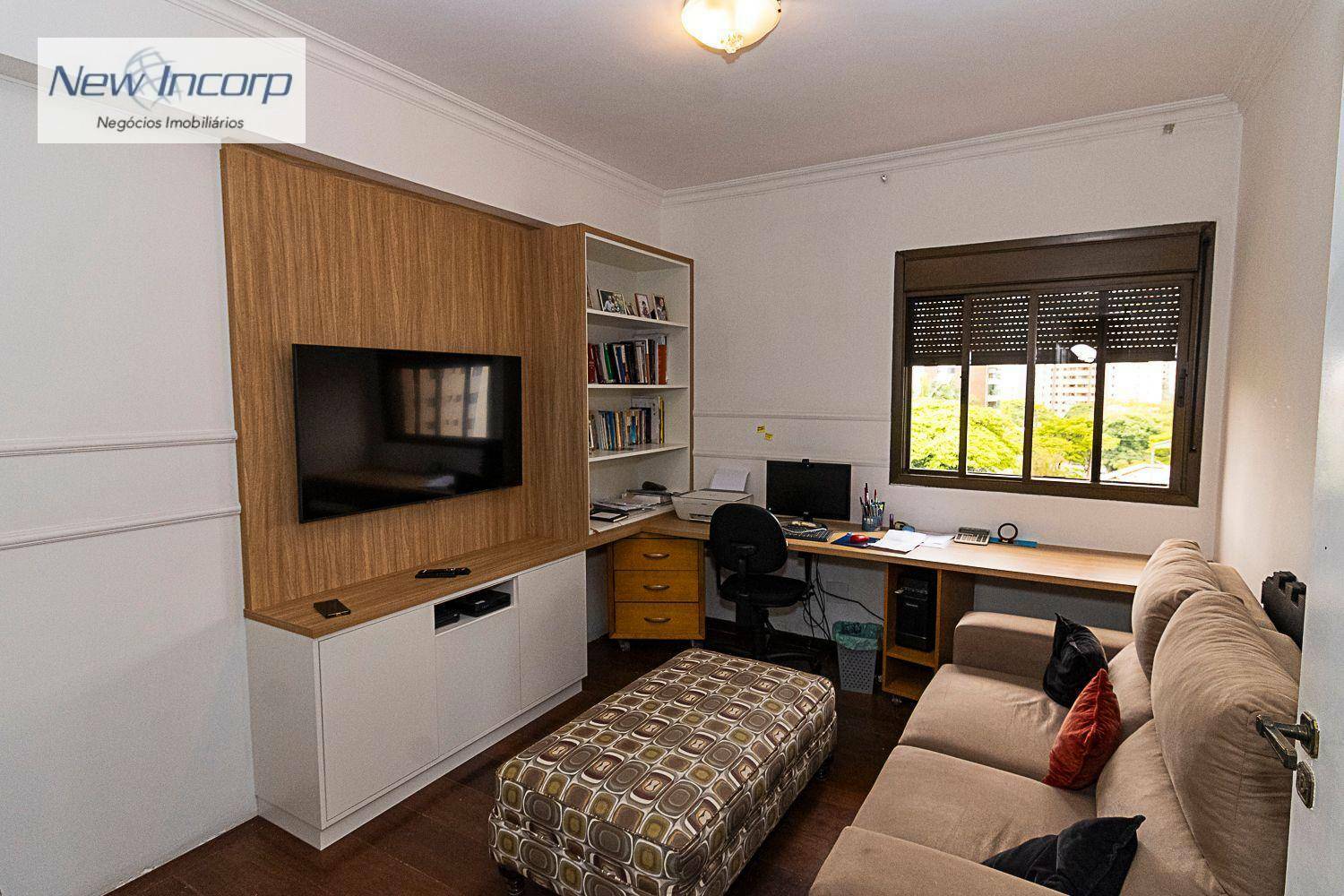 Apartamento à venda com 4 quartos, 188m² - Foto 18