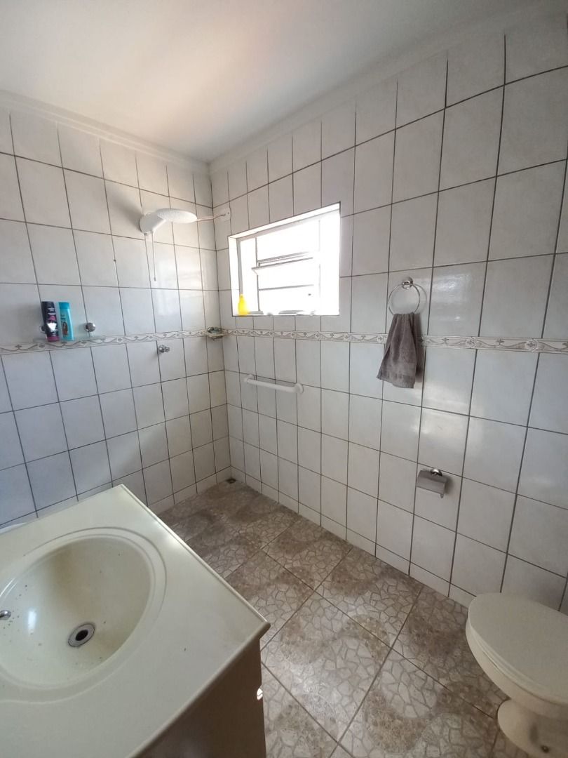 Casa à venda com 4 quartos, 170m² - Foto 9