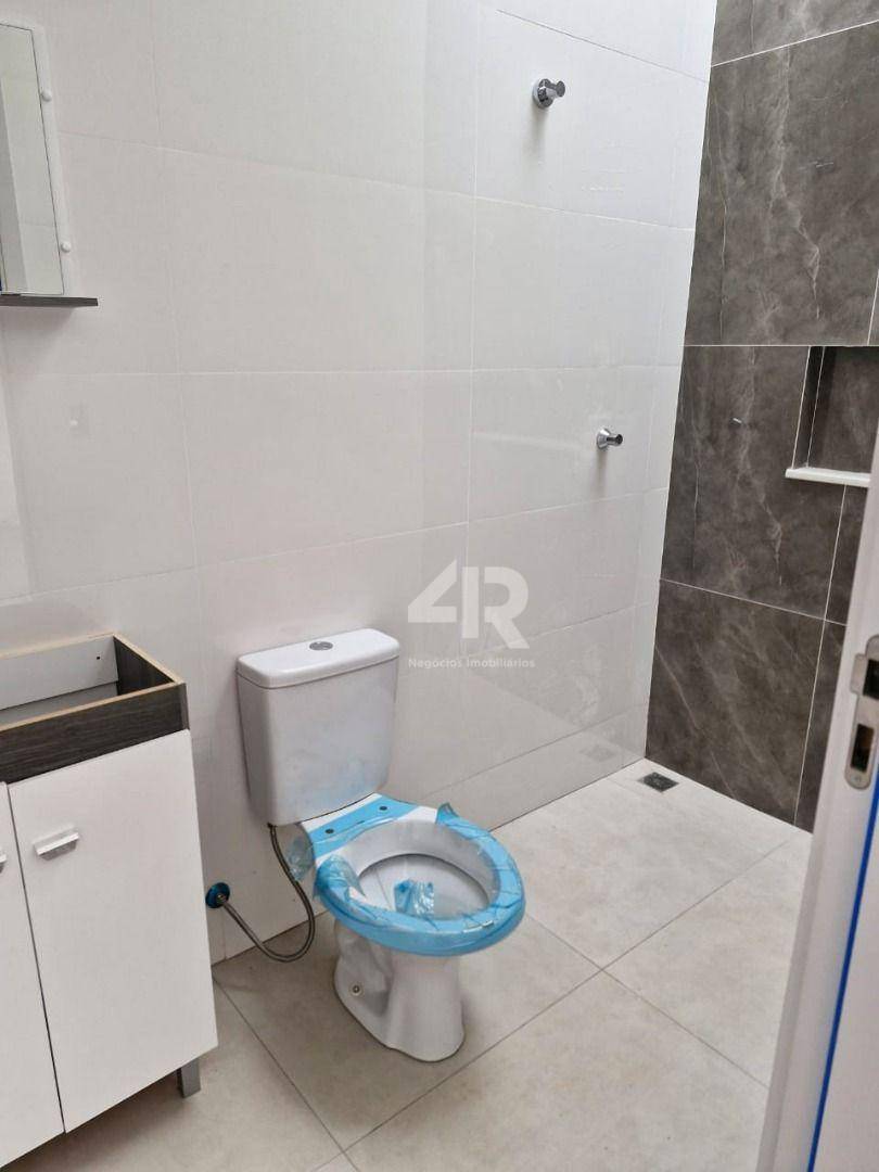 Casa à venda com 2 quartos, 52m² - Foto 8