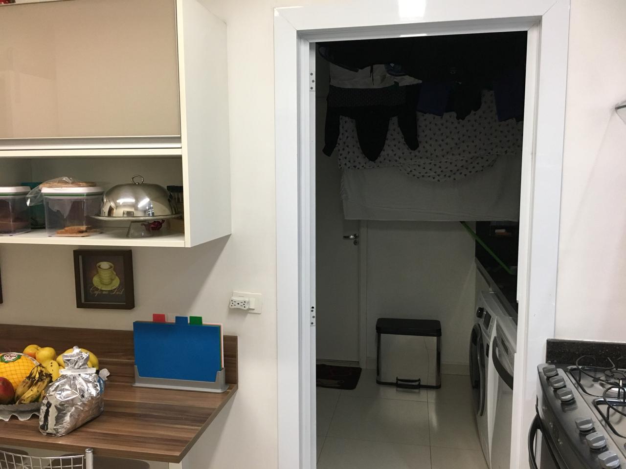 Apartamento à venda com 3 quartos, 133m² - Foto 4