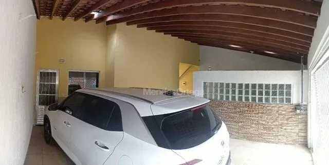 Casa à venda com 2 quartos, 144m² - Foto 2