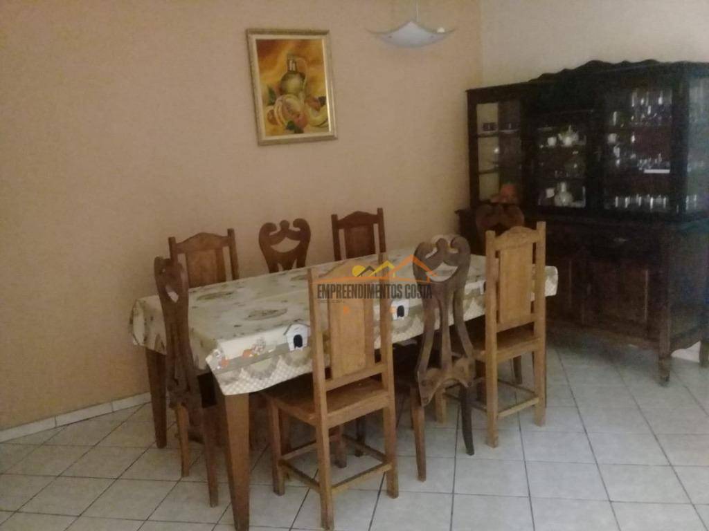 Casa à venda com 4 quartos, 150m² - Foto 3