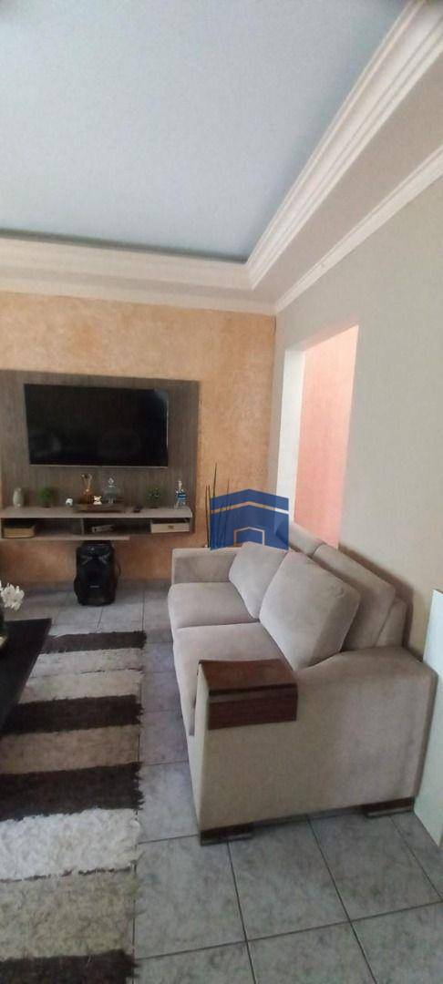 Sobrado à venda com 3 quartos, 245m² - Foto 2