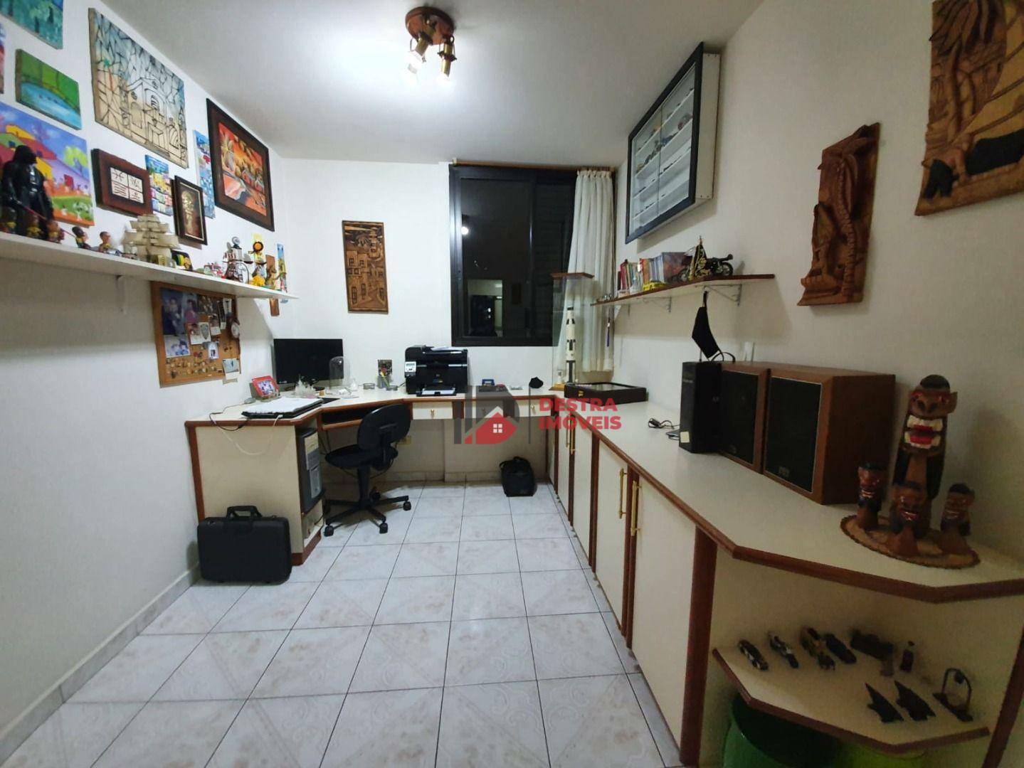 Apartamento à venda com 3 quartos, 76m² - Foto 18