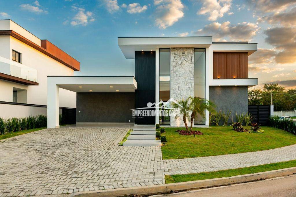 Casa de Condomínio à venda com 3 quartos, 241m² - Foto 4