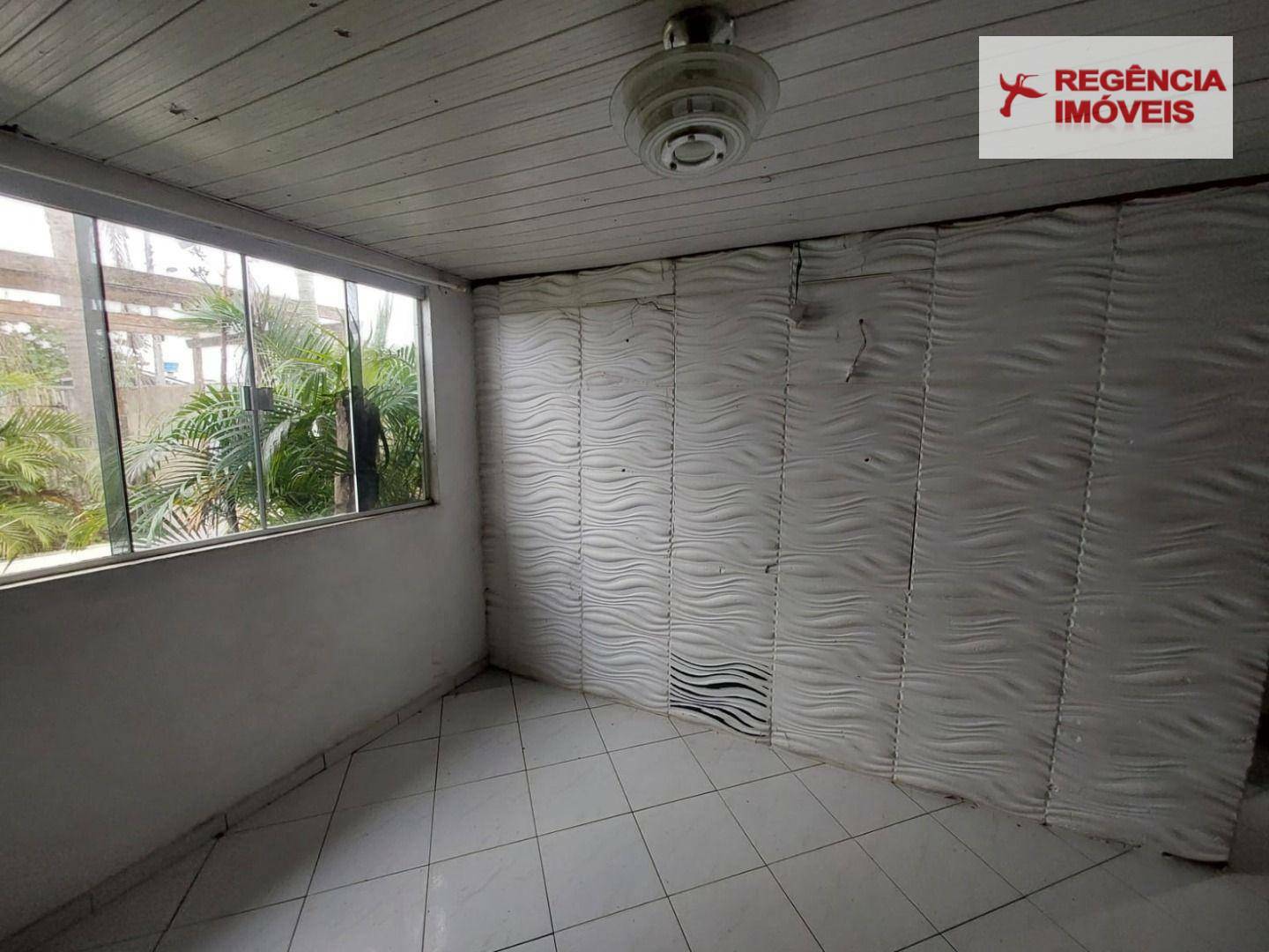 Casa à venda com 3 quartos, 100m² - Foto 14