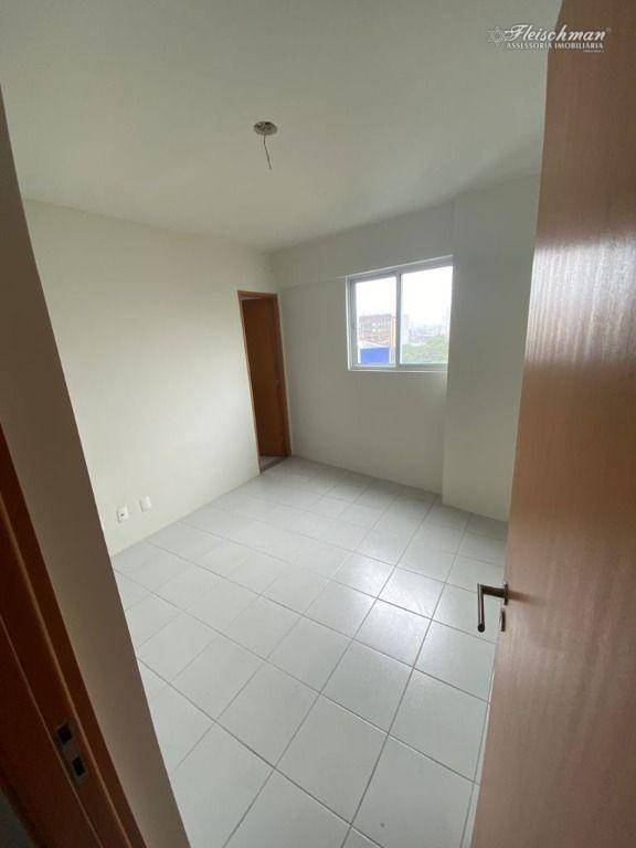 Apartamento à venda com 3 quartos, 86m² - Foto 7