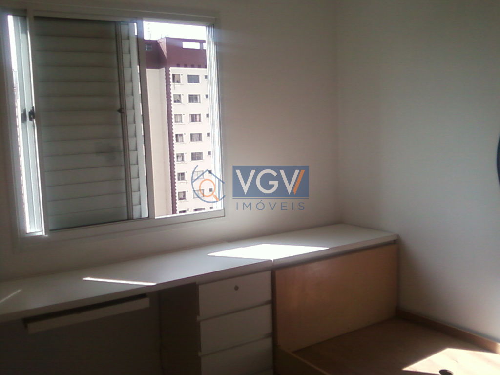 Apartamento à venda com 3 quartos, 74m² - Foto 3