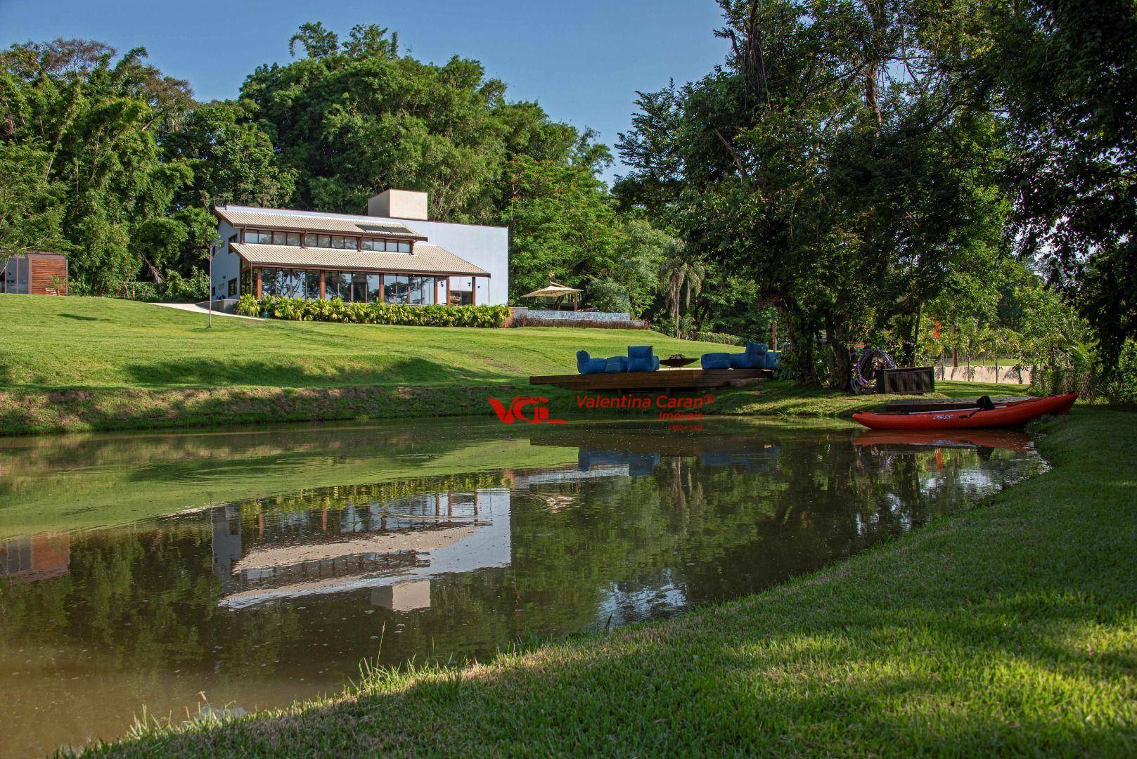 Chácara à venda com 5 quartos, 500m² - Foto 1