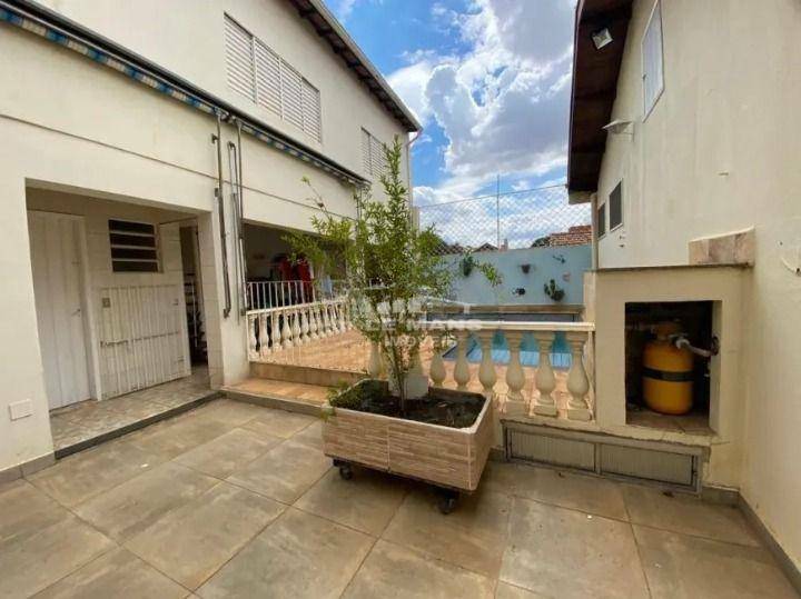 Casa à venda com 5 quartos, 283m² - Foto 22