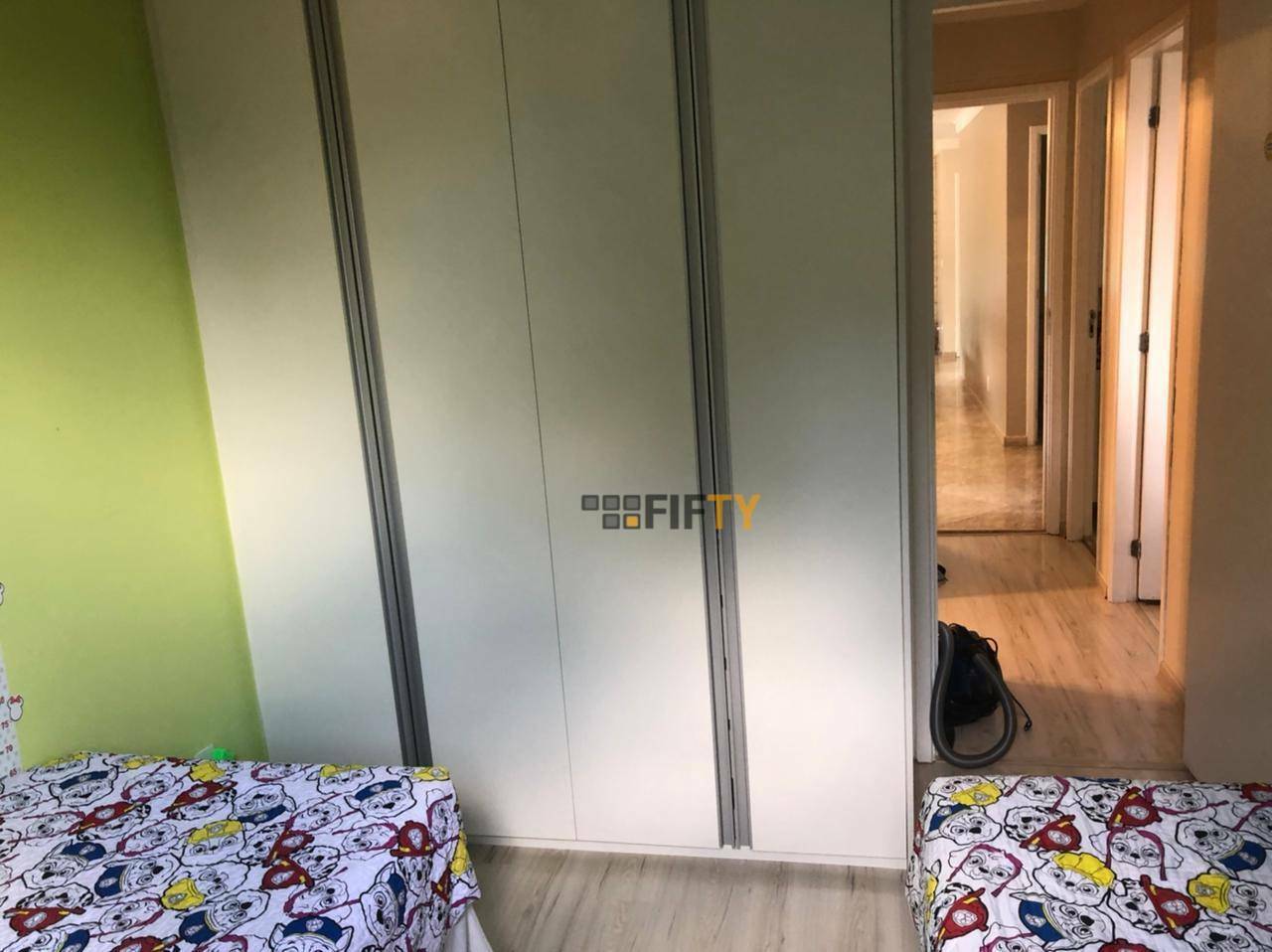 Apartamento à venda com 3 quartos, 121m² - Foto 7