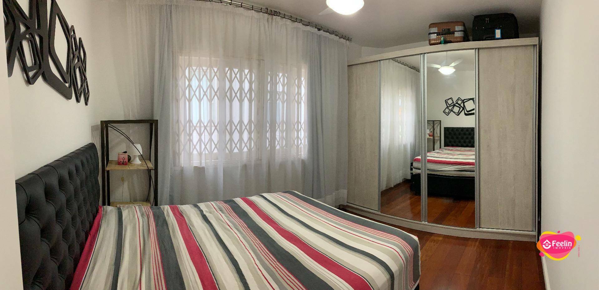 Casa à venda com 4 quartos, 250m² - Foto 20