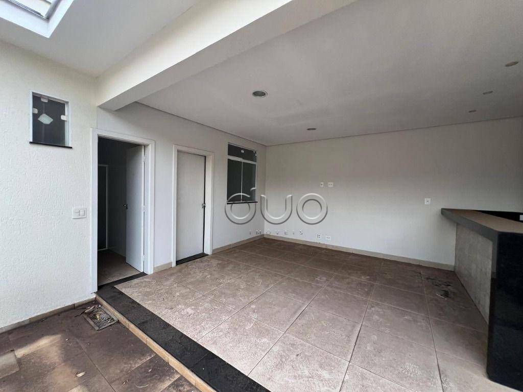 Casa para alugar com 3 quartos, 186m² - Foto 28