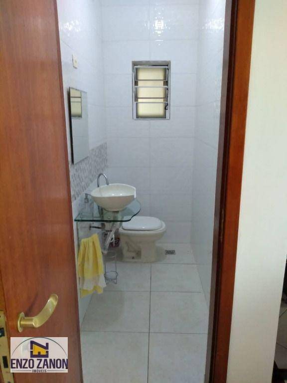 Casa à venda com 3 quartos, 240m² - Foto 14