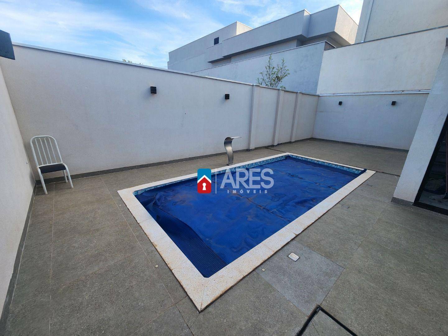 Casa de Condomínio à venda com 3 quartos, 318m² - Foto 19