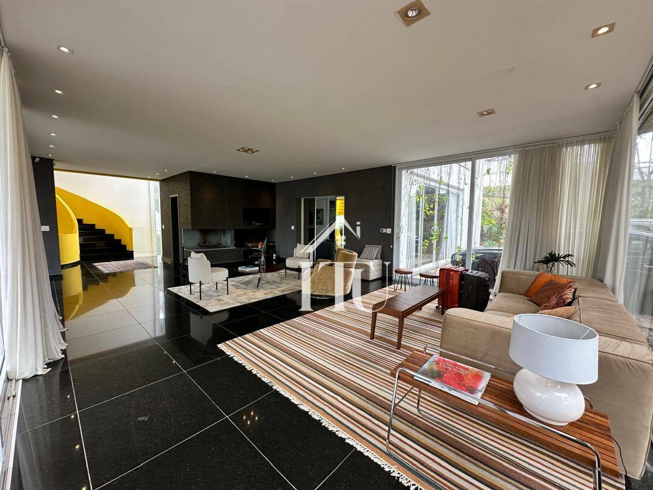 Chácara à venda e aluguel com 5 quartos, 900m² - Foto 33