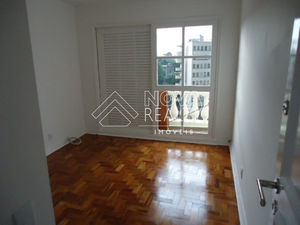 Apartamento para alugar com 3 quartos, 161m² - Foto 9