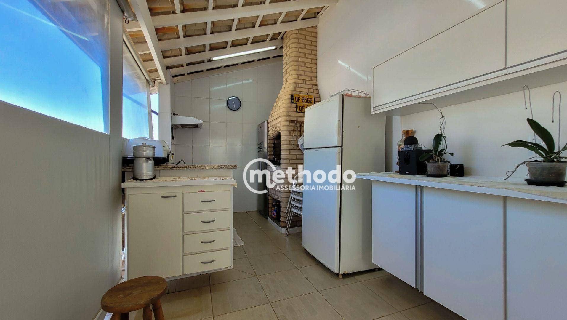 Casa à venda com 3 quartos, 278m² - Foto 22