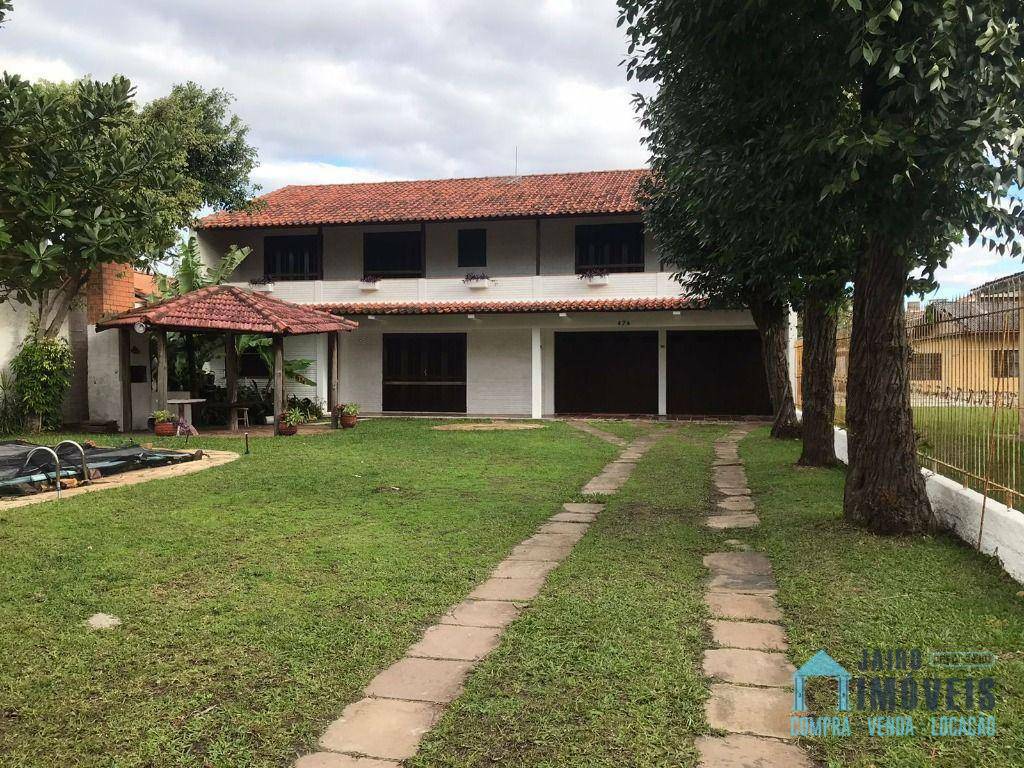 Casa à venda com 4 quartos, 249m² - Foto 2