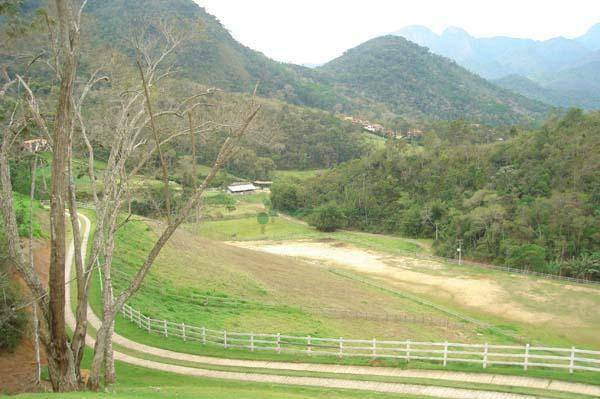 Fazenda à venda com 3 quartos, 500m² - Foto 27