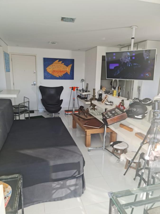 Apartamento à venda com 1 quarto, 50m² - Foto 3