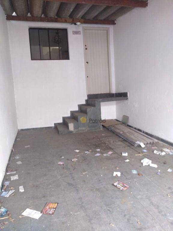 Sobrado à venda com 2 quartos, 220m² - Foto 20