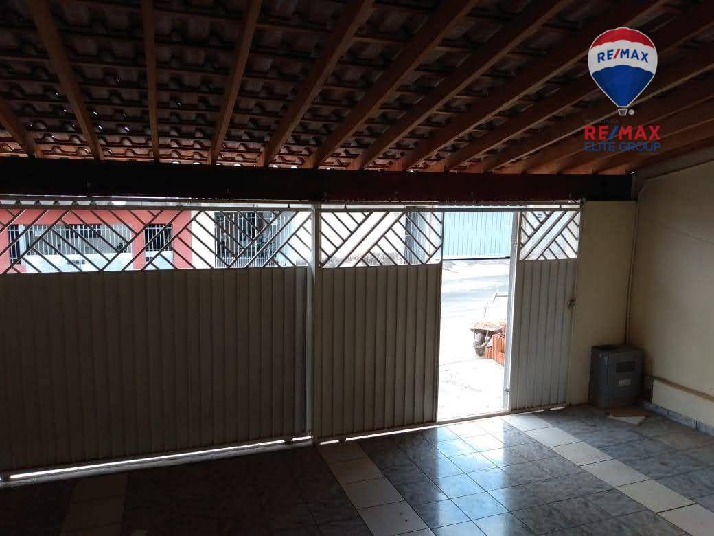 Casa à venda com 3 quartos, 120m² - Foto 4