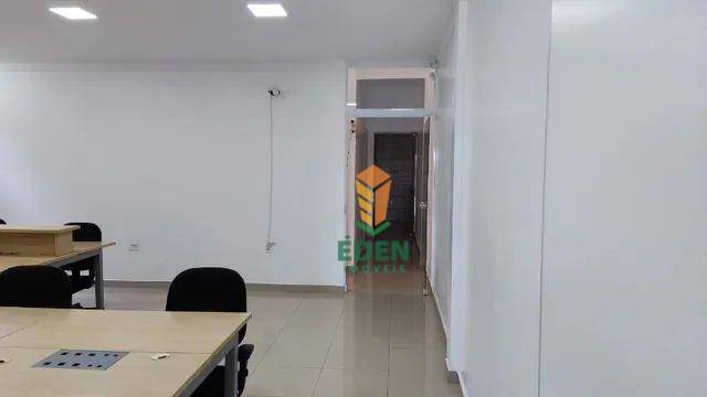 Casa à venda com 3 quartos, 340m² - Foto 3