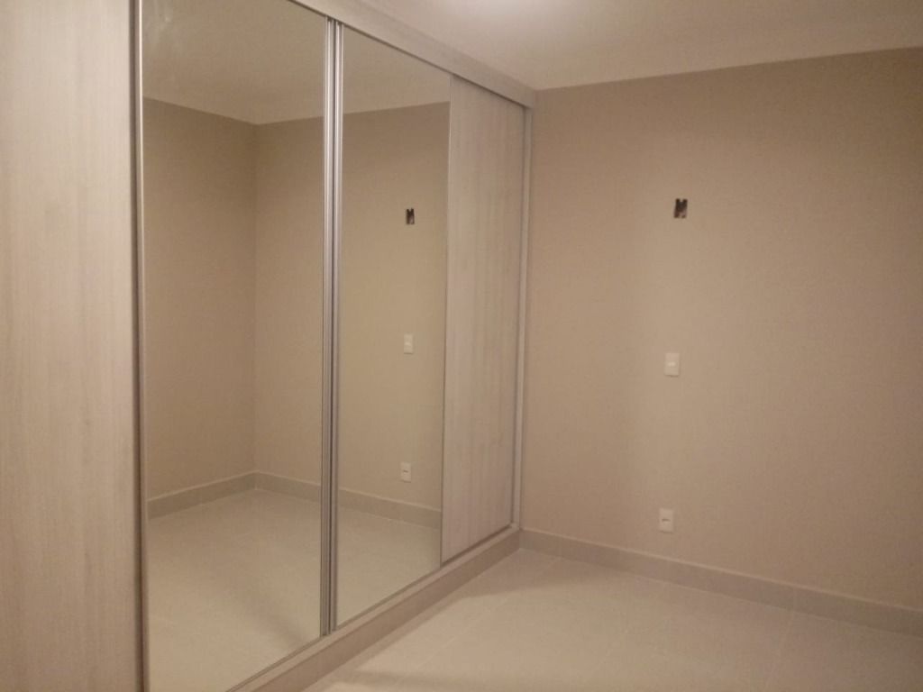 Apartamento para alugar com 3 quartos, 157m² - Foto 11