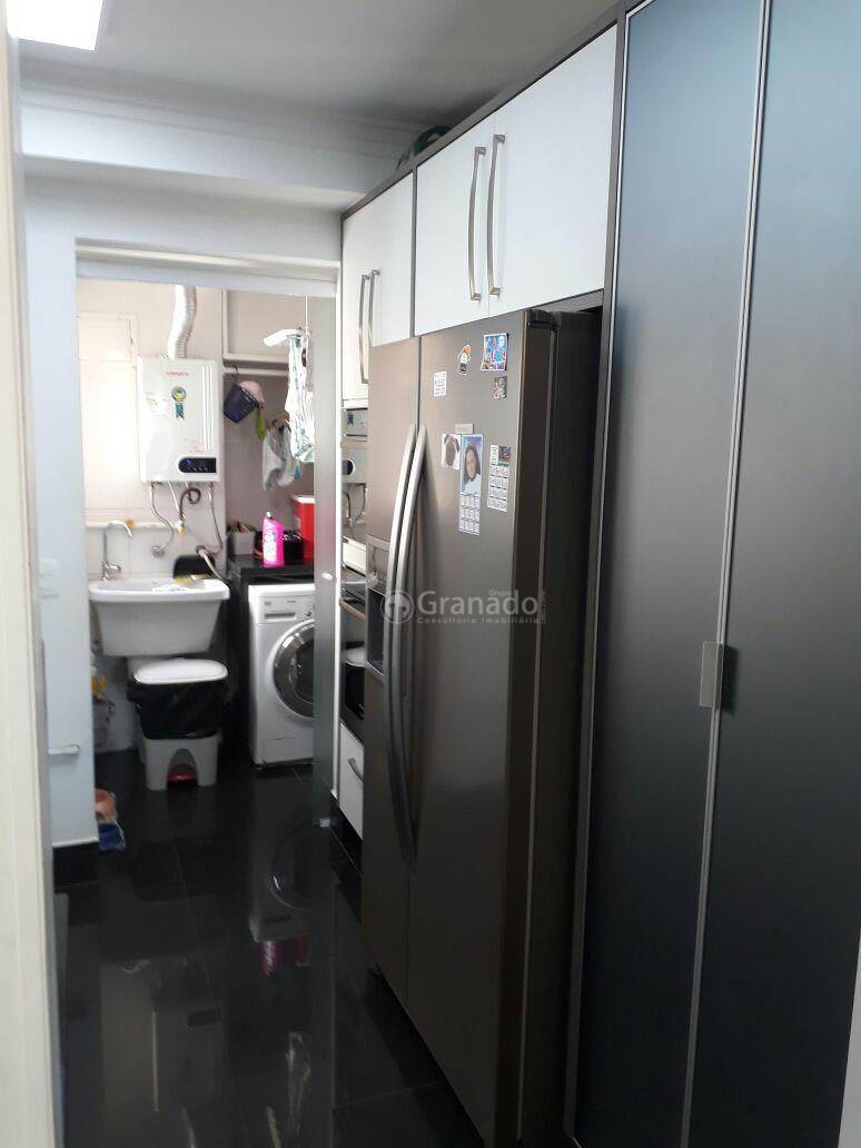 Apartamento à venda com 3 quartos, 122m² - Foto 8